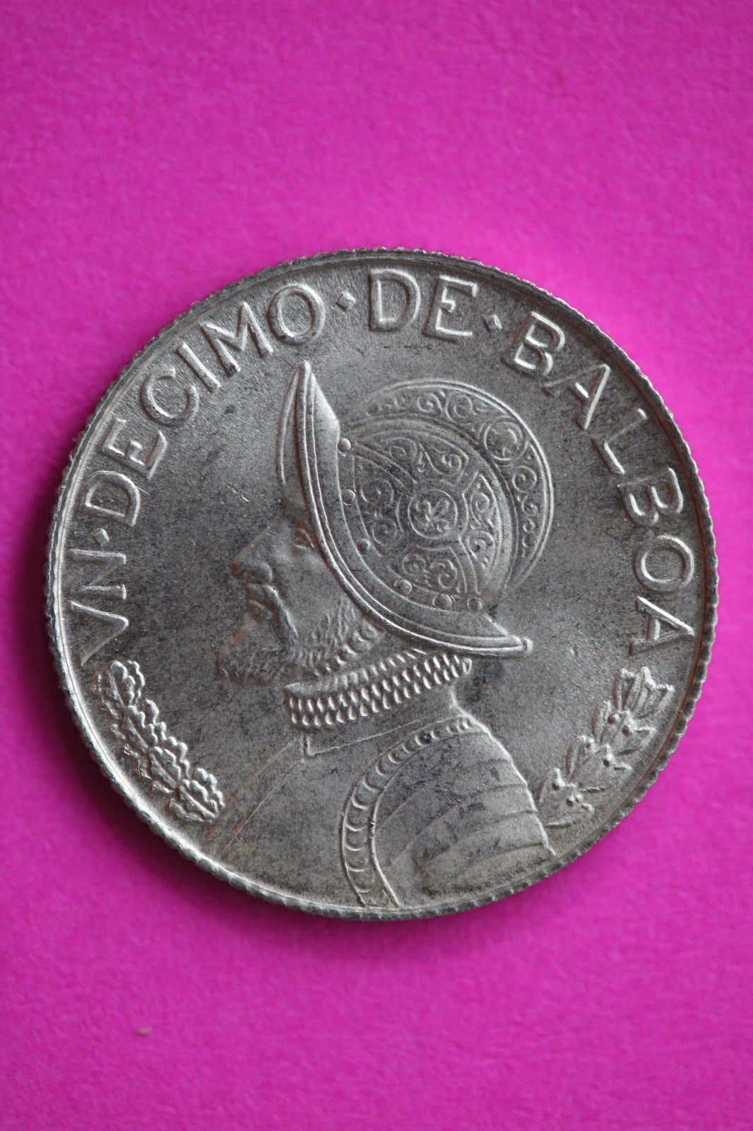 High Grade 1962 Panama 1/10 th Balboa Silver Coin Guaranteed Authentic 2549